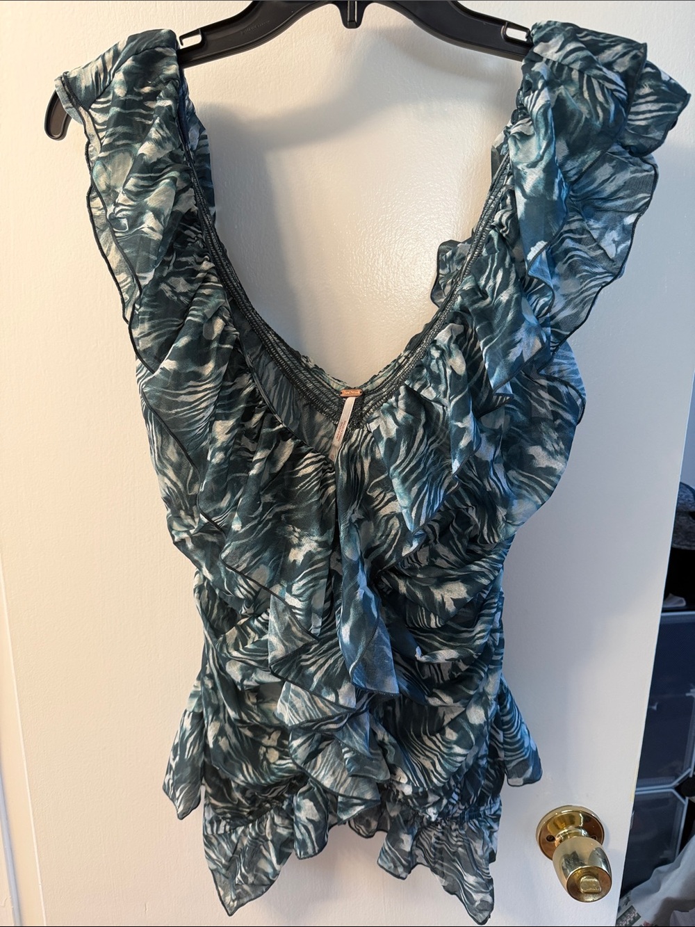 Blythe Printed Ruffled Top - Picture 4 of 7